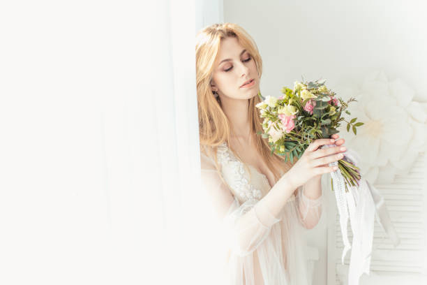 istock Boudoir bride's morning 992778762