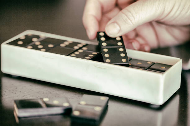istock Vintage Dominoes 992794214