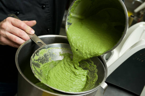 istock Preparation of pureed 992808020