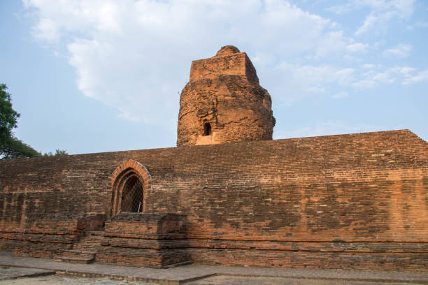 istock Myanmar: Ashe Petleik Pagoda 992815032