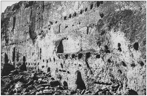 Antique photograph of America's famous landscapes: Cliff Dwelling, Espanola