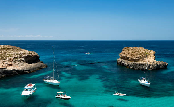 istock Clear water boats 992868282