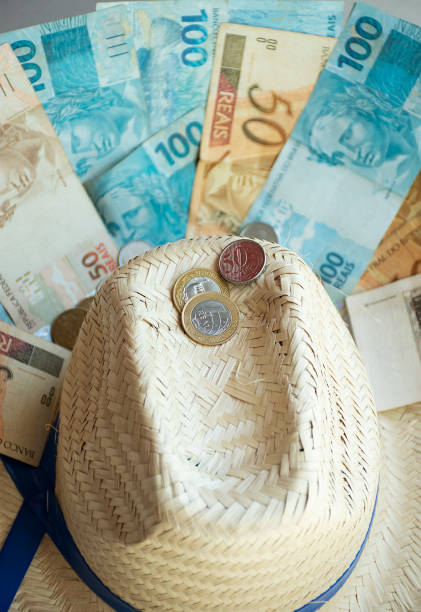 istock Real - Brazilian Currency 992946442
