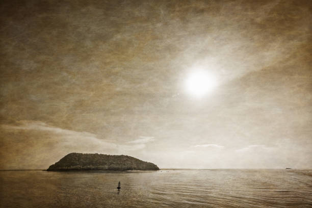 istock Old photos style sea and island 993126402