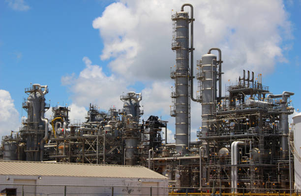 istock Chemical Plant Factory 993171684