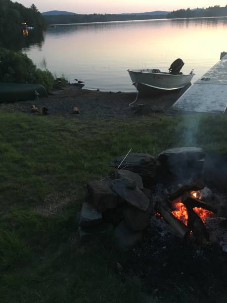 istock campfire by the lake on July 4th 993292776