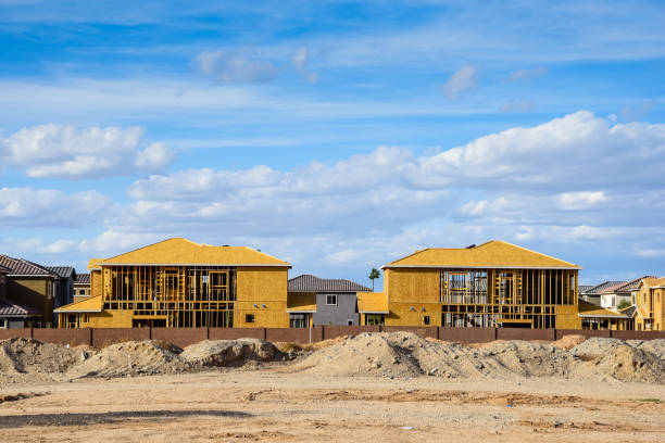 construção de nova casa - phoenix arizona city road - fotografias e filmes do acervo