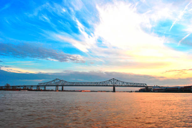 istock Golden Time of Day 993394342