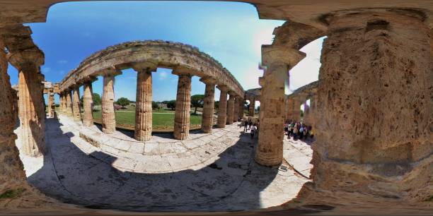 paestum - сферический проблеск храма нептуна - temple of neptune стоковые фото и изображения