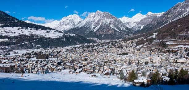 istock Landscape of Bormio 993508218