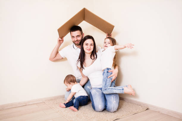 istock Young family under the shelter 993607274