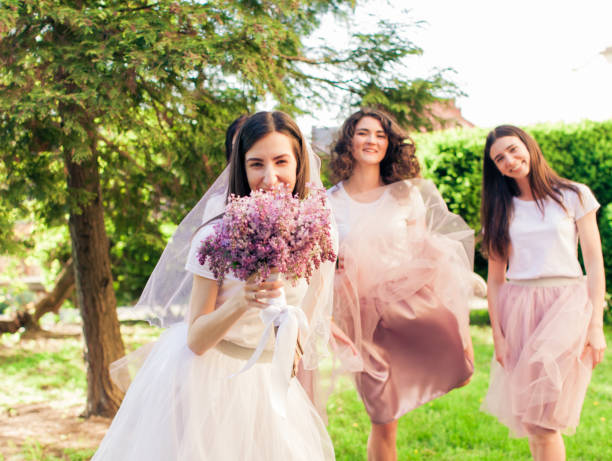 istock The bride and bridesmaids rest 993608098