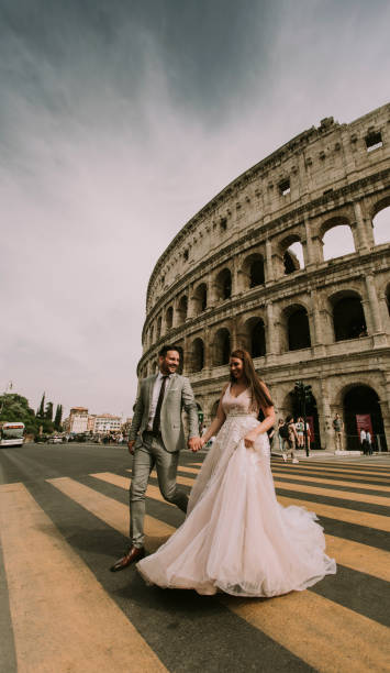 istock Bride and groom in Rome, Italy 993751322