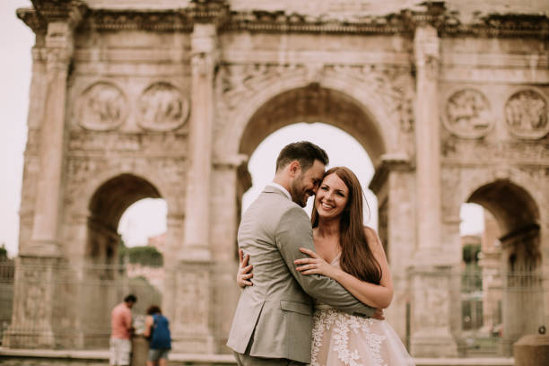 istock Wedding couple in Rome, Italy 993751830