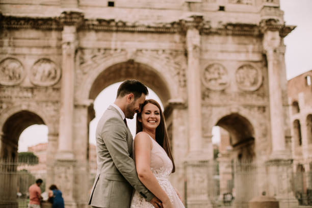 istock Wedding couple in Rome, Italy 993752162