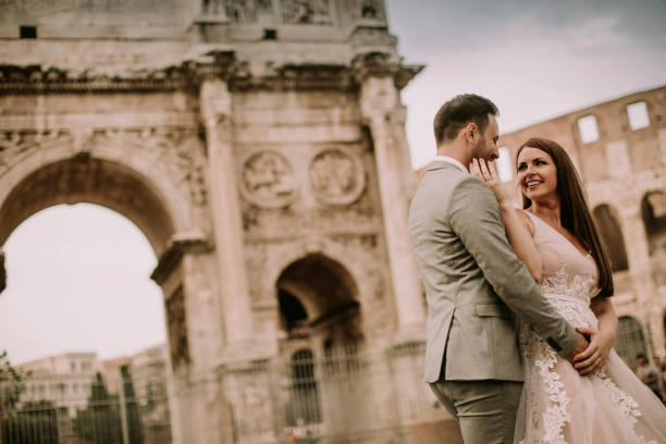 istock Wedding couple in Rome, Italy 993752944