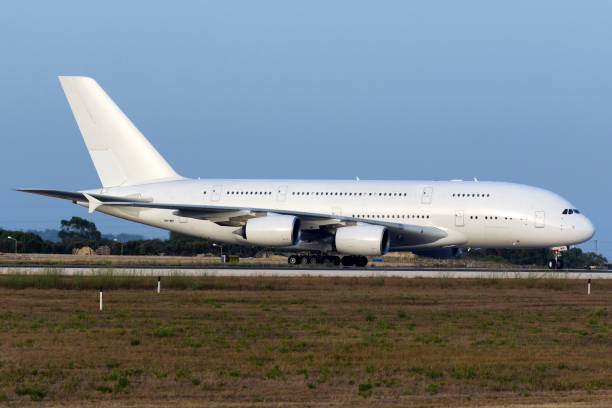 A380-III ホワイト LEDインジケーター All White A380 Changing Operator Stock Photo - Download Image Now