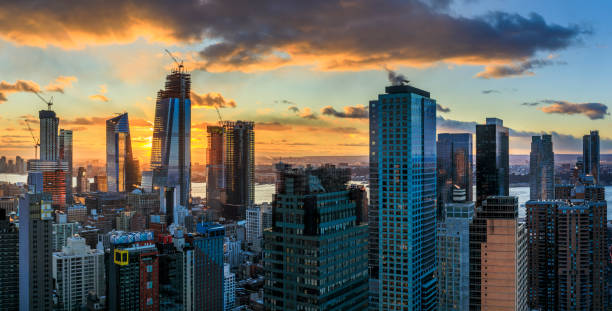istock View to Manhattan skyline at sunset 993798740