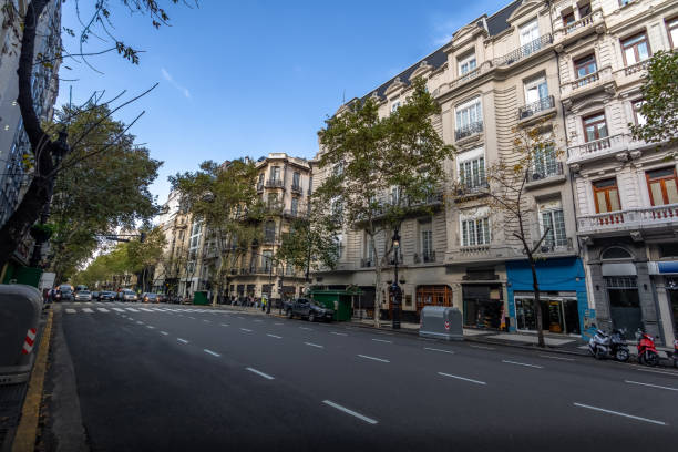 istock Avenida de Mayo - Buenos Aires, Argentina 993954872