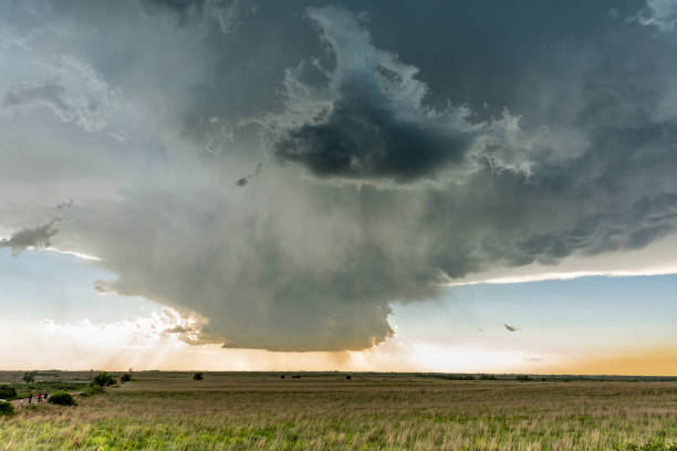 istock Time lapse of tornadic supercell over Tornado Alley at sunset 993962808