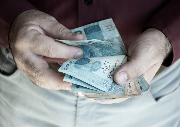 istock Real - Brazilian Currency 993968482