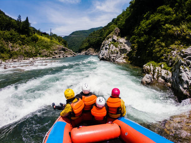 istock Personal point of view of a white water river rafting excursion 994263892
