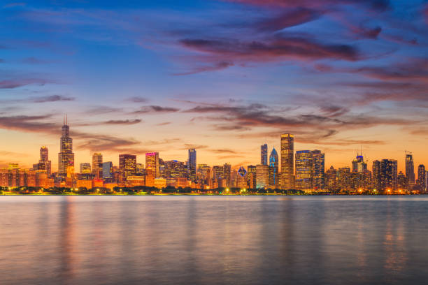 istock Chicago, Illinois, USA Lakefront Skyline 994315622