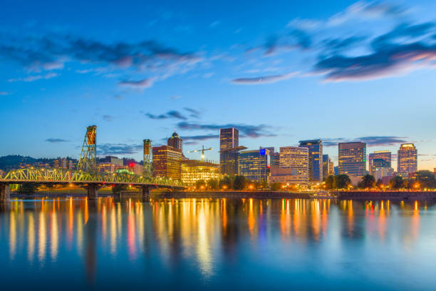 istock Portland, Oregon, USA Skyline 994318078