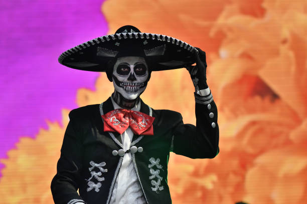 Día De Los Muertos De Carnaval Hombre De Maquillaje De Calavera De Azúcar Día De Los Muertos Foto de stock y más banco de imágenes de Día de Todos los Santos - catrin dia de muertos Día De Los Muertos De Carnaval Hombre De Maquillaje De Calavera De Azúcar Día De Los Muertos Foto de stock y más banco de imágenes de Día de Todos los Santos -