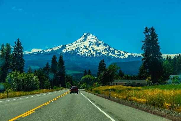 istock car ride to Mt. Hood Oregon 994377660