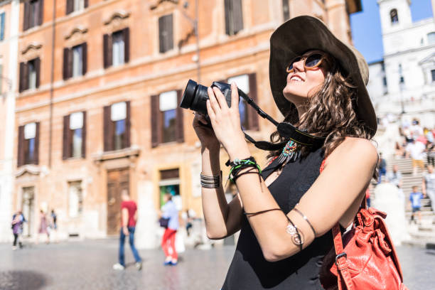 istock Tourist with camera in Italy 994397608