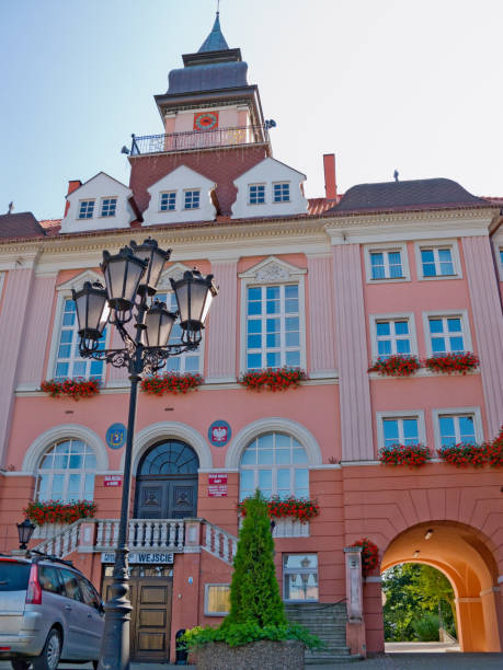 neo barroco ayuntamiento (construido 1910). ilawa, polonia. - neobaroque fotografías e imágenes de stock