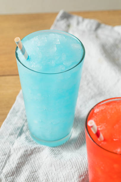 istock Frozen Red and Blue Slushies 994518544