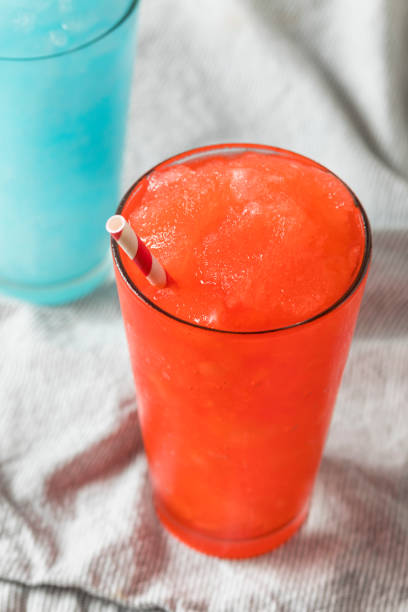 istock Frozen Red and Blue Slushies 994518742