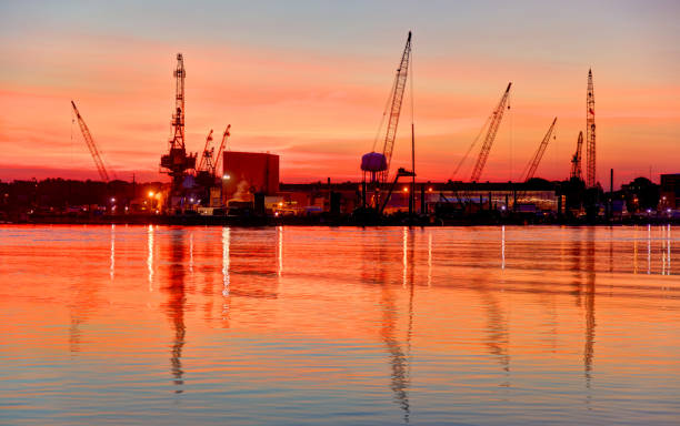 istock Portsmouth Naval Shipyard 994527794