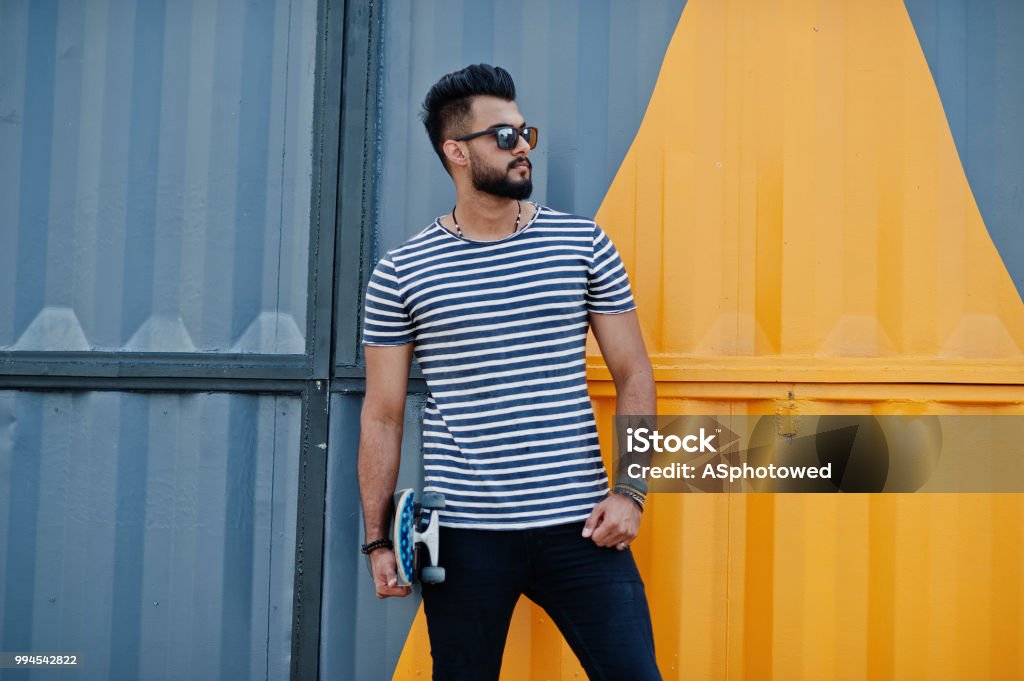 Handsome Tall Arabian Beard Man Model Stock Photo - Download Image Now - Adult, Adults Only, Arabic Style - iStock Handsome Tall Arabian Beard Man Model Stock Photo - Download Image Now - Adult, Adults Only, Arabic Style - iStock