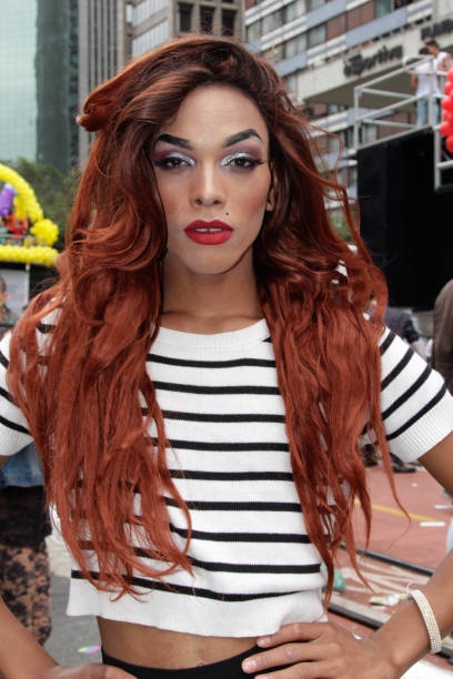 drag queen in gay pride parade sao paulo 2018 - editorial vertical homosexual people imagens e fotografias de stock