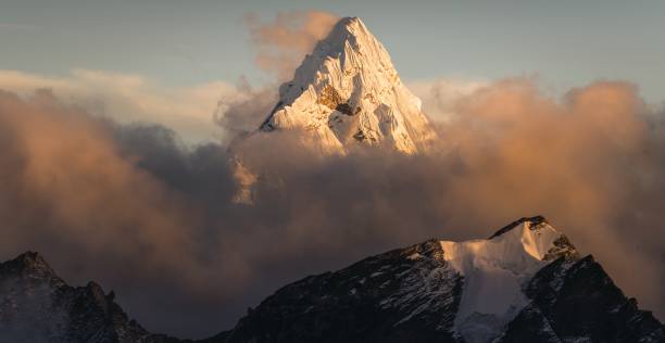 istock The Mountain Peak of Himalayan 994677990