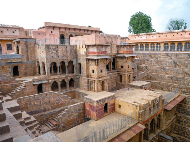 istock Chand Baori Stepwell, Jaipur, Rajasthan, India 994718208