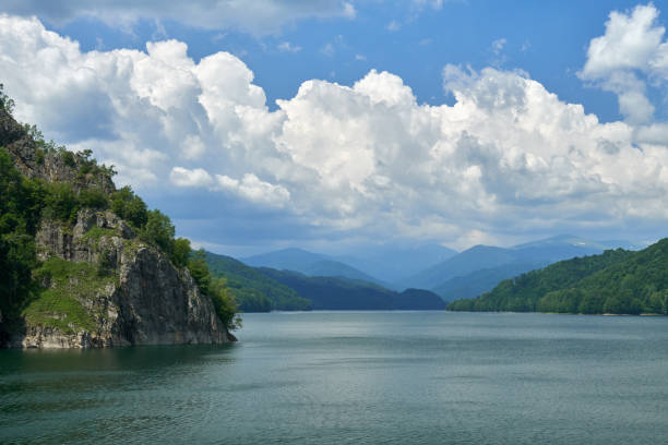istock Vidraru Lake in Romania 994786598