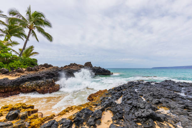 istock Scenic Secret Cove (Beach) Maui 994897902