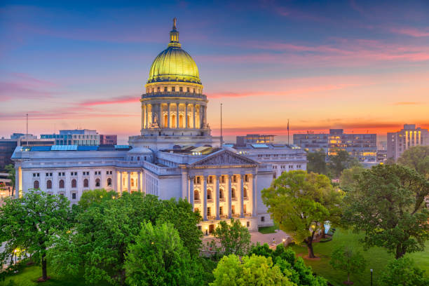 madison, wisconsin, stany zjednoczone - wisconsin state capitol zdjęcia i obrazy z banku zdjęć