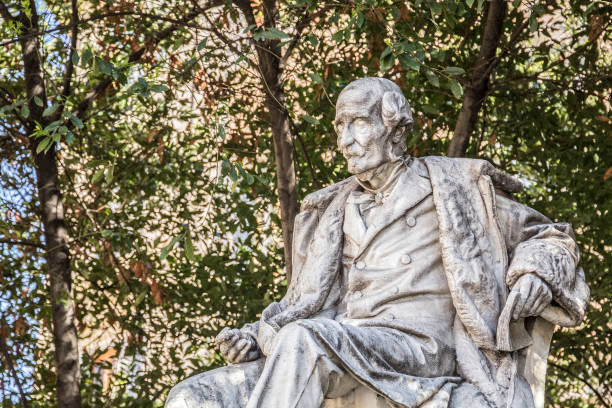 istock Statue of Terenzio Mamiani 995016938