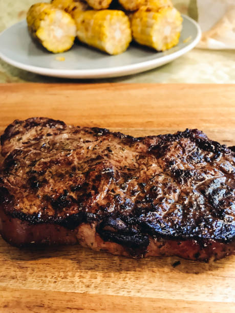 istock Grilled Steak And Corn On The Cob 995102408