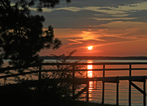 istock Pensacola Florida Perdido Bay Sunset on the Bay 995122670