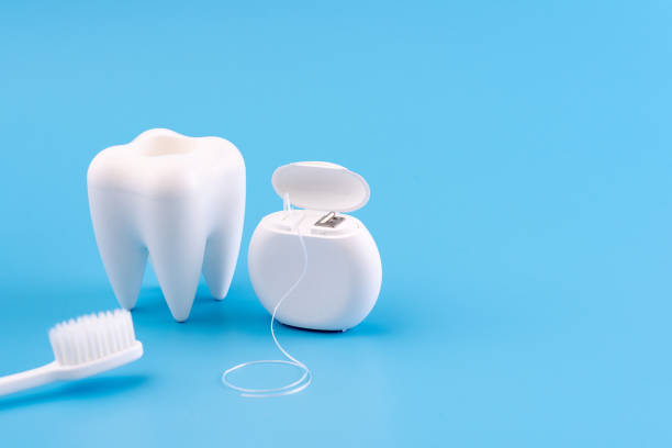 zdrowe narzędzia do sprzętu stomatologicznego do pielęgnacji stomatologicznej professional dental koncepcji - flos zdjęcia i obrazy z banku zdjęć