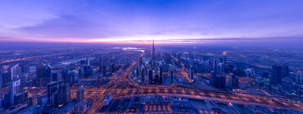 스트르셰도체스키 스카이라인  - dubai skyline panoramic united arab emirates 뉴스 사진 이미지