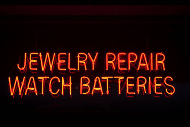 istock Neon Sign, Jewelry Repair 995231350
