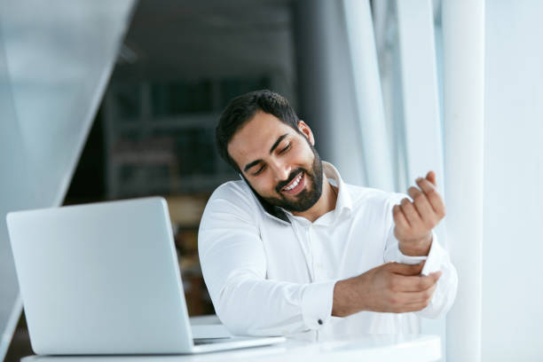 istock Business Man Talking On Mobile Phone 995279612