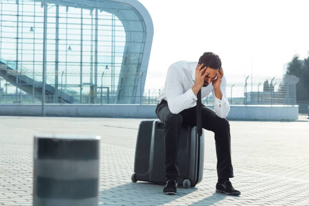 istock Business Man Missed Plane 995288010